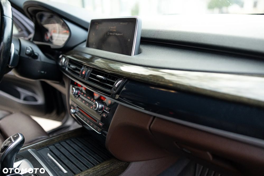 BMW X5 xDrive35i - 20