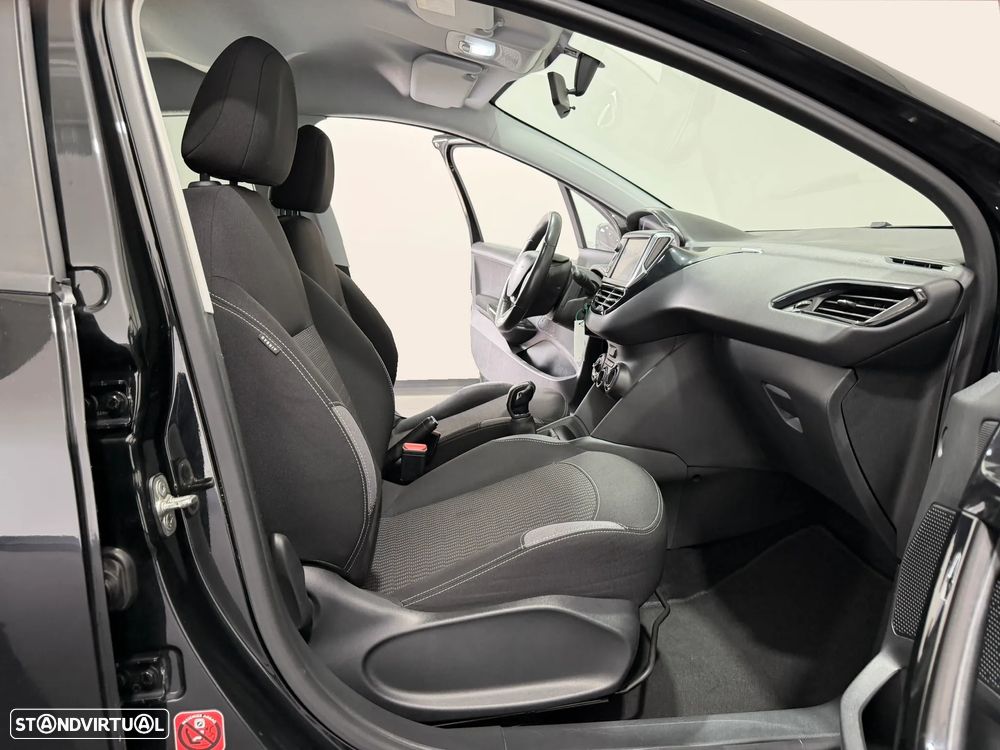 Peugeot 208 1.6 BlueHDi Style - 29