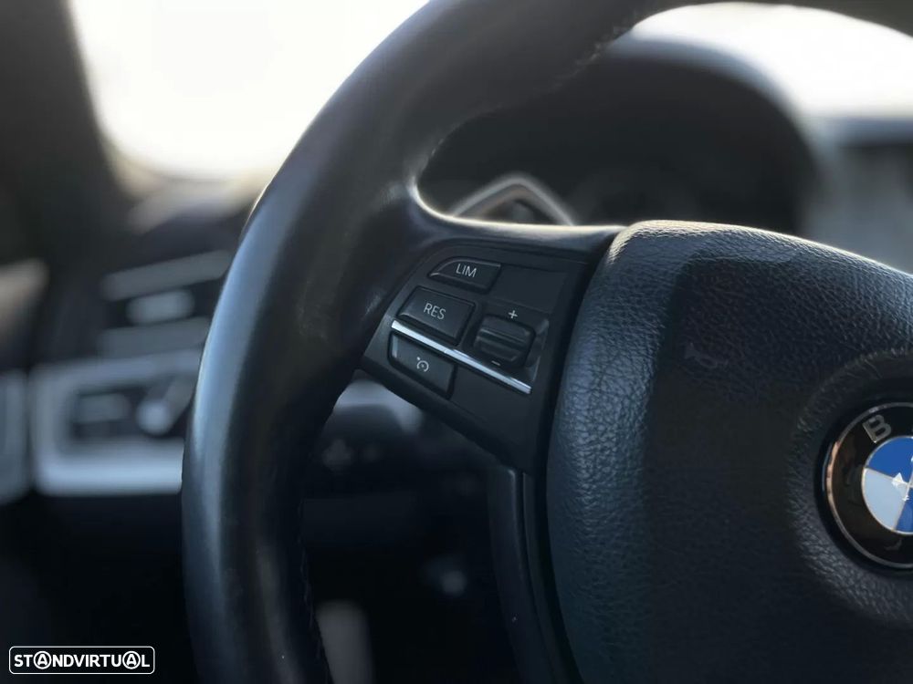 BMW 535 d xDrive Pack M Auto - 43