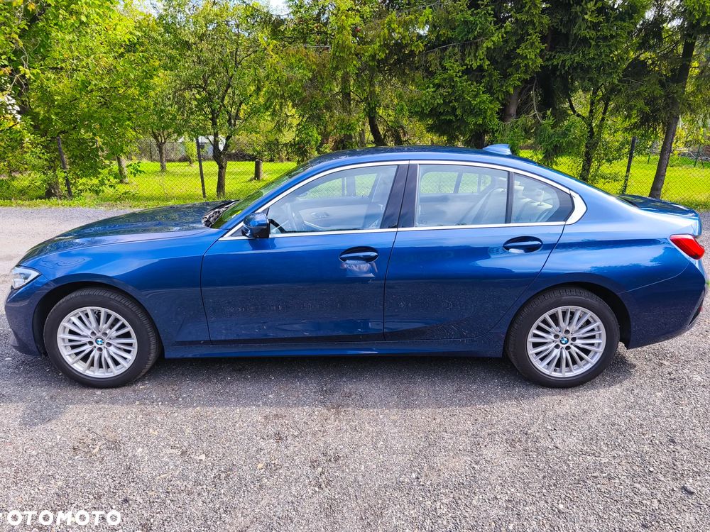 BMW Seria 3 320d xDrive MHEV Luxury Line - 3