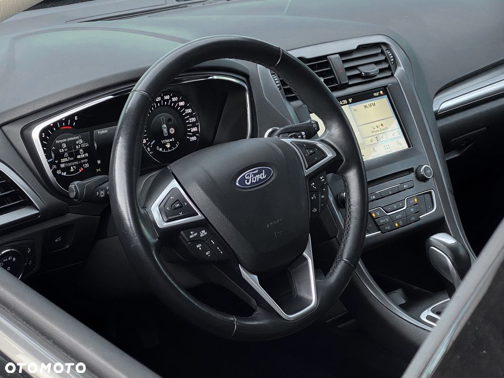Ford Mondeo SW 2.0 TDCi S&S PowerShift-Aut Titanium - 18