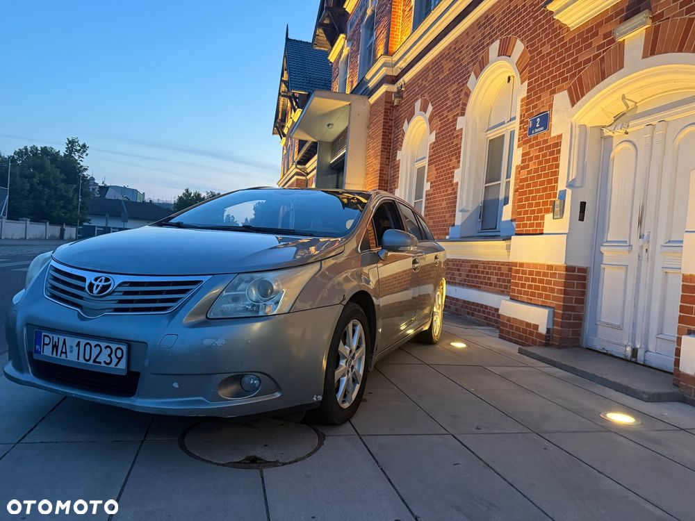 Toyota Avensis 2.0 D-4D Sol - 23