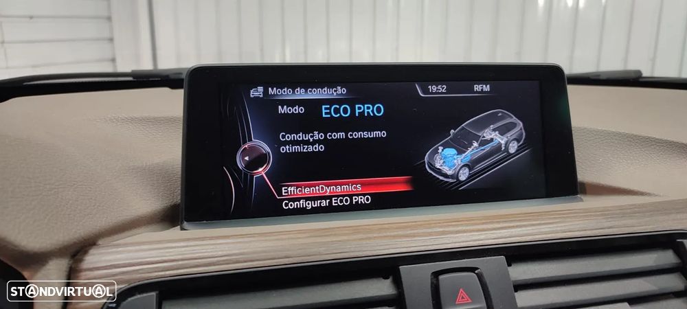 BMW 320 d Touring Aut. Sport Line - 36