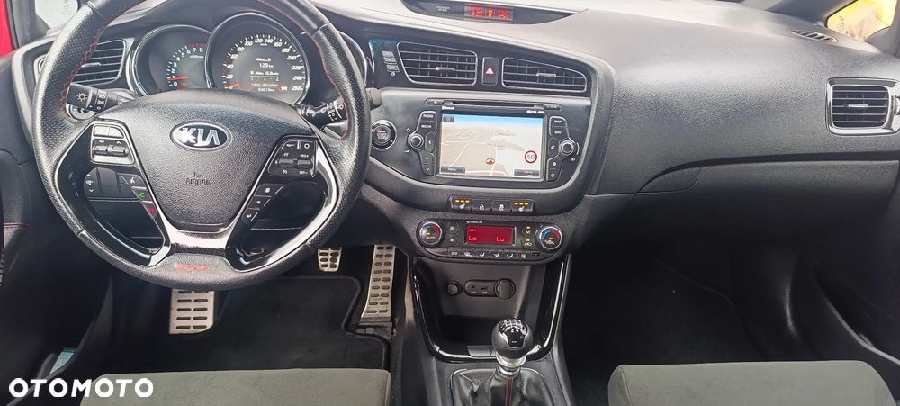 Kia Ceed 1.6 T-GDI GT L - 26