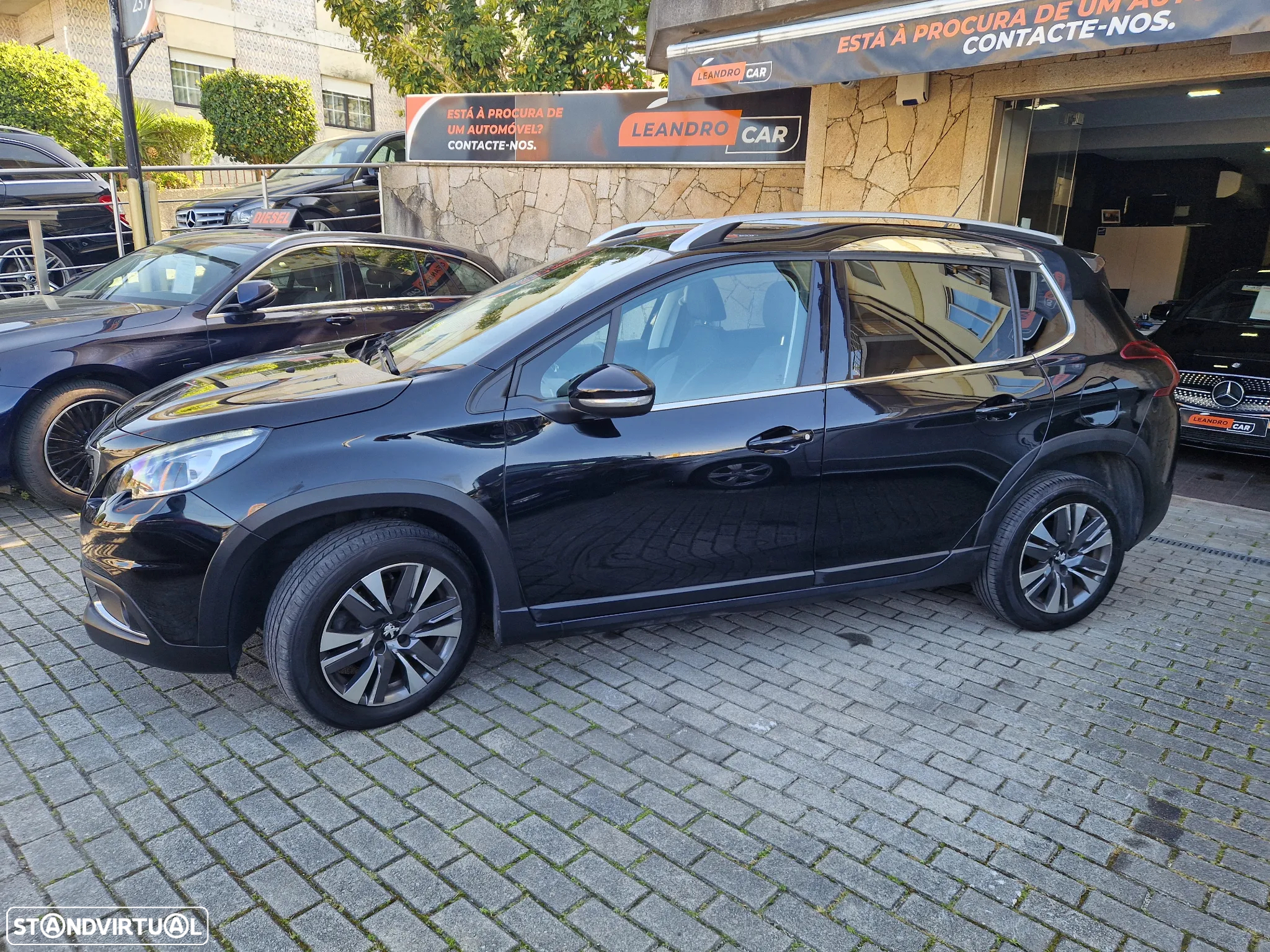 Peugeot 2008 1.5 BlueHDi Allure EAT6 - 4