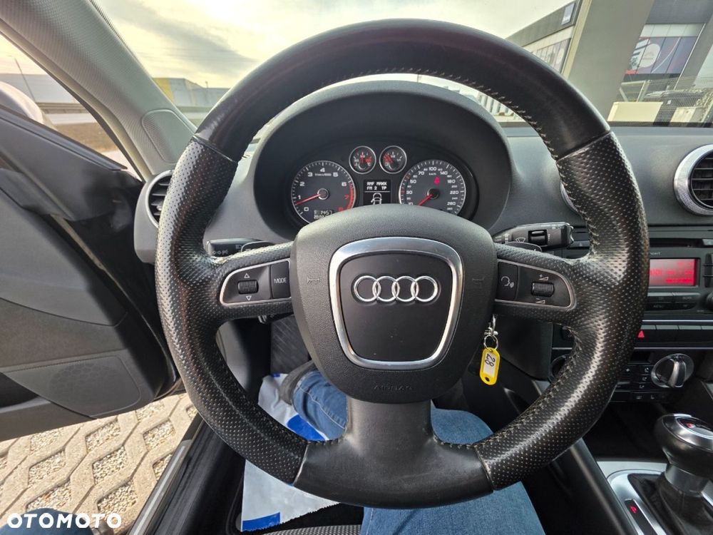 Audi A3 Sportback - 14