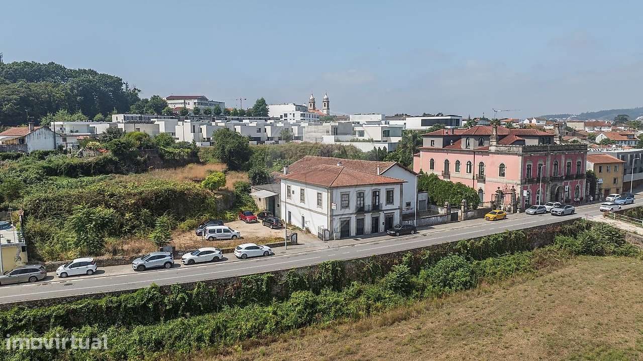Quinta em pleno coração de Barcelinhos - Grande imagem: 3/41