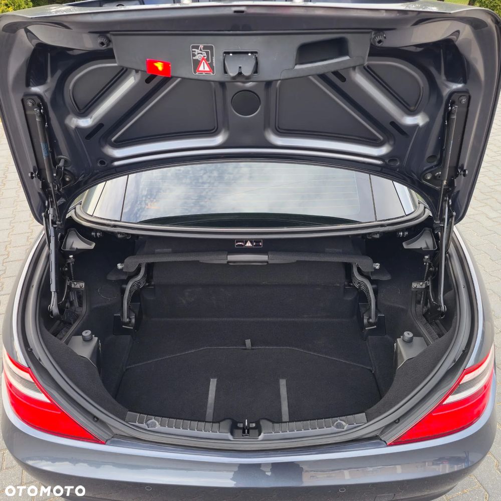 Mercedes-Benz SLK 200 (BlueEFFICIENCY) 7G-TRONIC - 27