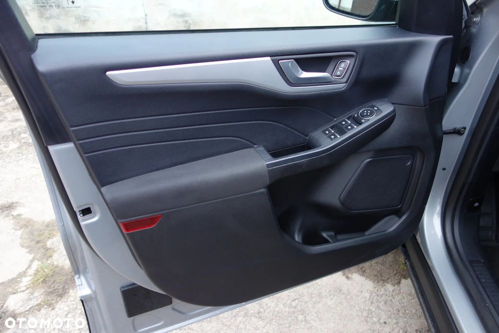 Ford Kuga - 9