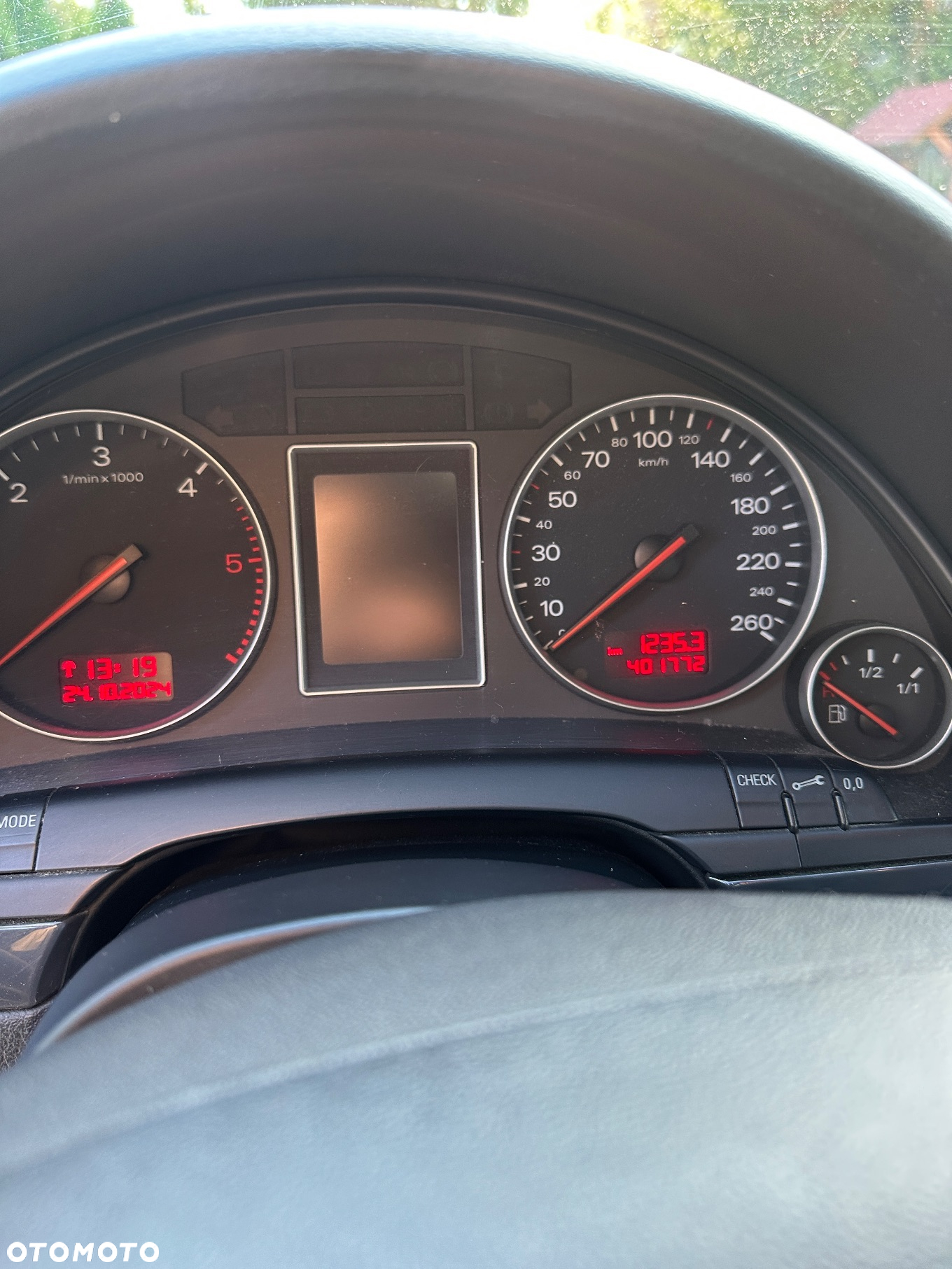 Audi A4 Avant 2.5 TDI - 13