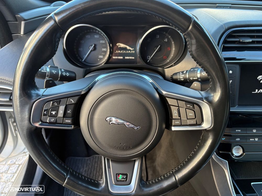 Jaguar XE 2.0 D R-Sport Aut. - 16