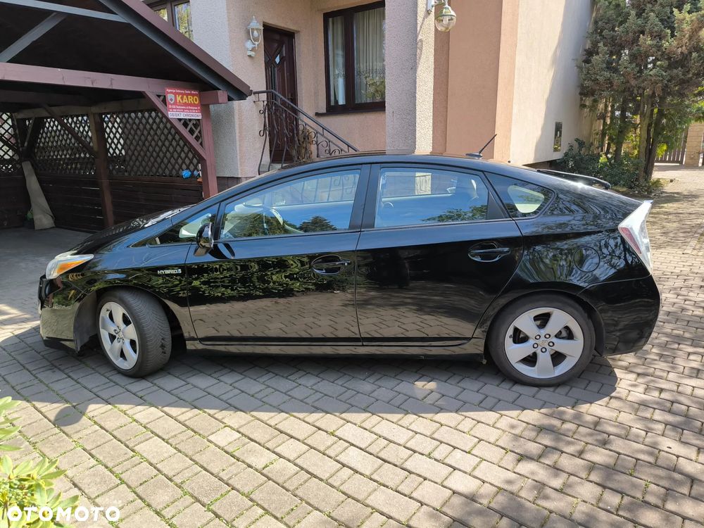 Toyota Prius - 3