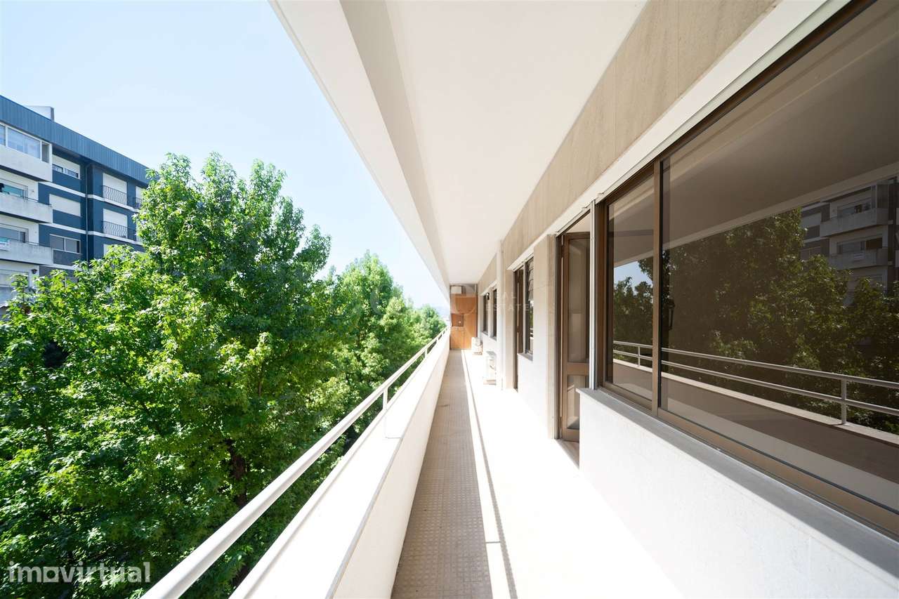 Apartamento T2 totalmente renovado no coração de Guimarães, na zona da - Grande imagem: 3/26