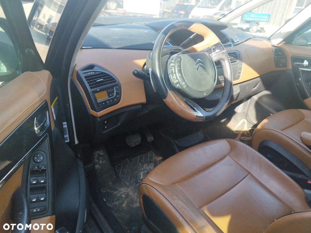 Citroën C4 Grand Picasso 2.0 HDi FAP EGS6 (7-Sitzer) Exclusive - 6