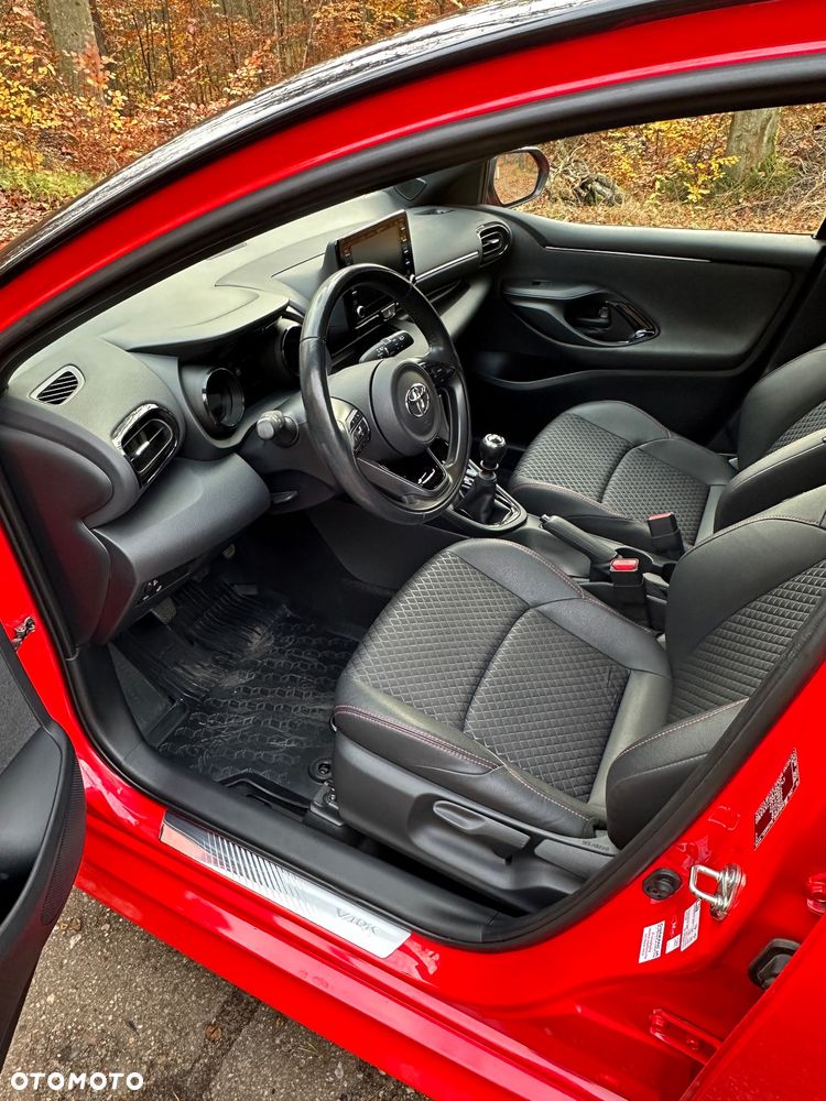 Toyota Yaris - 11