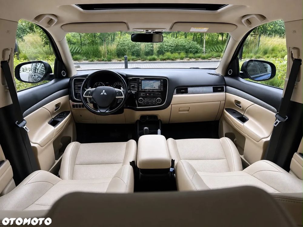 Mitsubishi Outlander 2.2 DI-D 4WD Automatik Instyle - 7