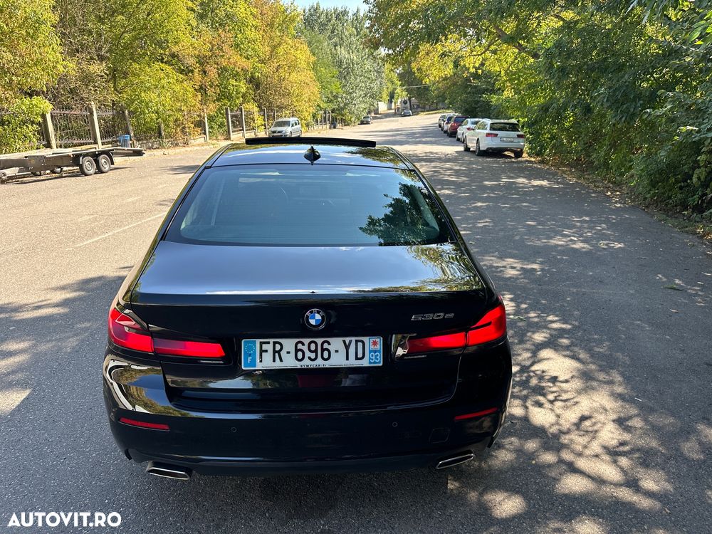 BMW Seria 5 530e Aut. Luxury Line - 9