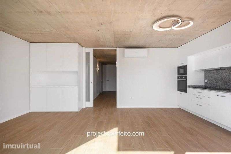 Apartamento T2 como novo, no centro de Espinho - Grande imagem: 4/12