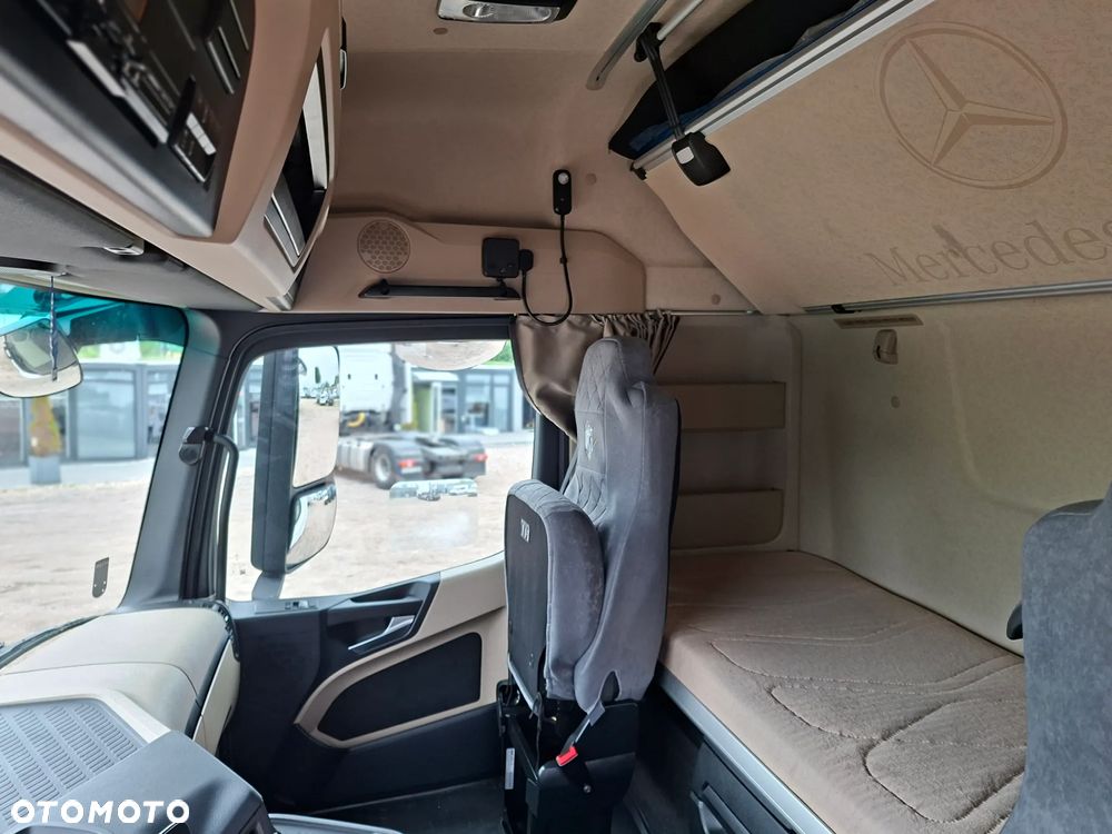 Mercedes-Benz Actros 5 1845 - 8
