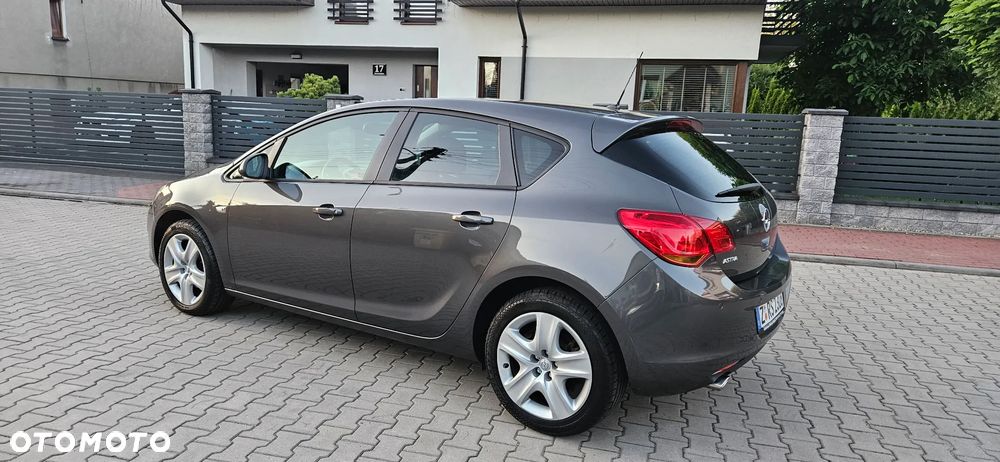 Opel Astra 1.4 Turbo Color Edition - 6