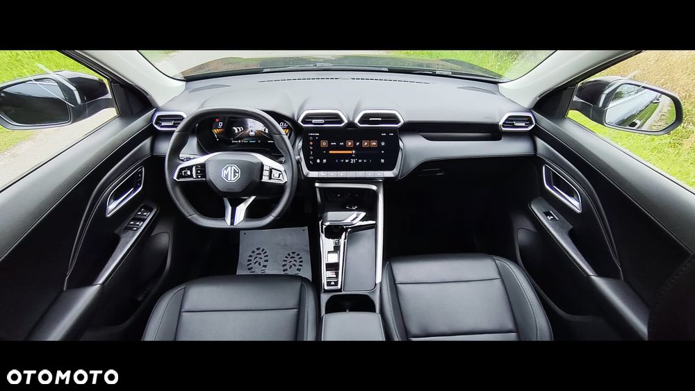 MG ZS - 3