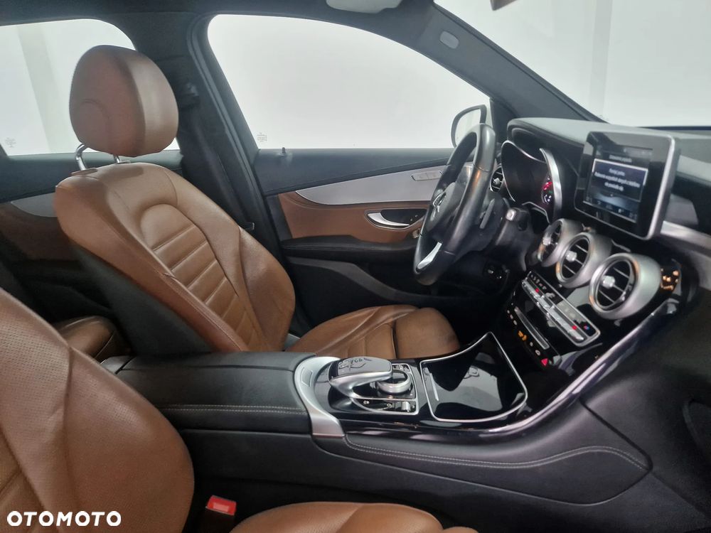 Mercedes-Benz GLC - 18