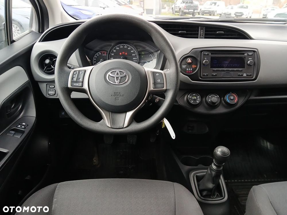 Toyota Yaris - 13