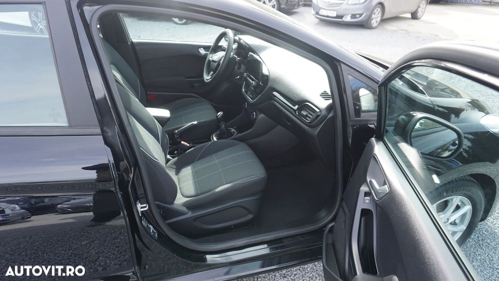Ford Fiesta 1.1 S&S TITANIUM - 11