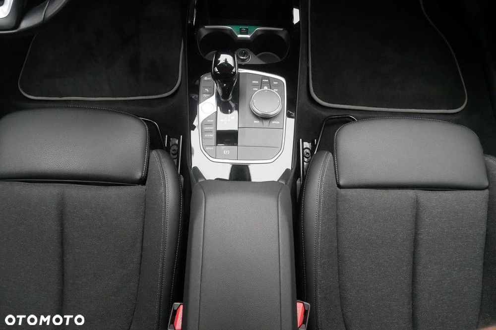 BMW Seria 1 - 11