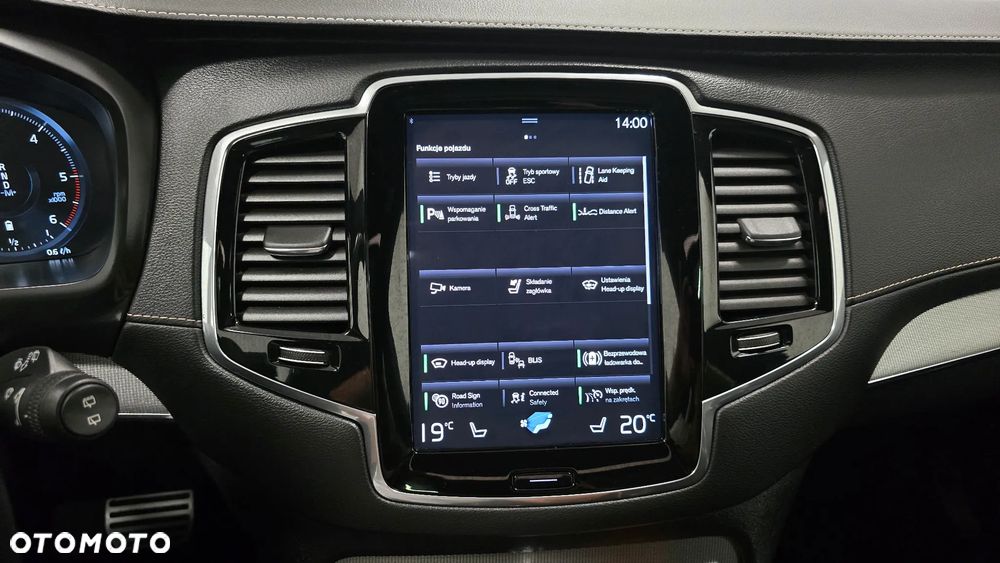 Volvo XC 90 D5 SCR AWD R-Design 7os - 25