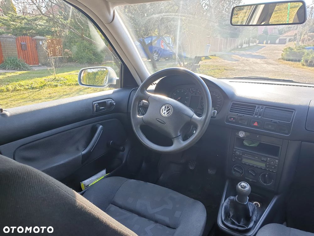 Volkswagen Bora 1.6 Basis - 11