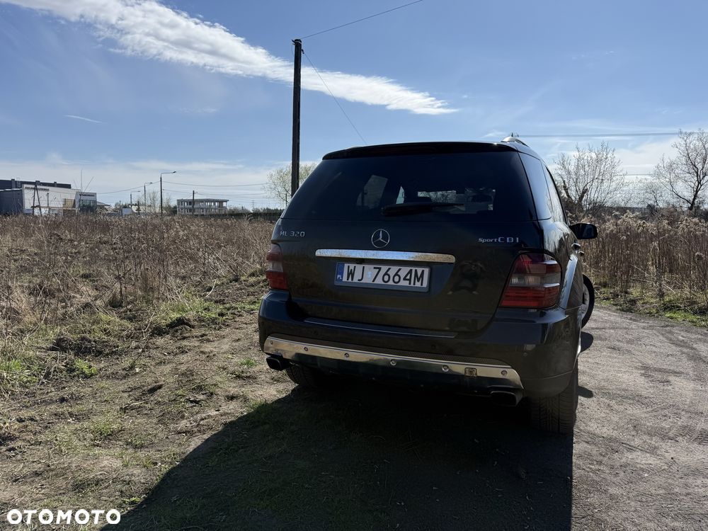 Mercedes-Benz ML - 5