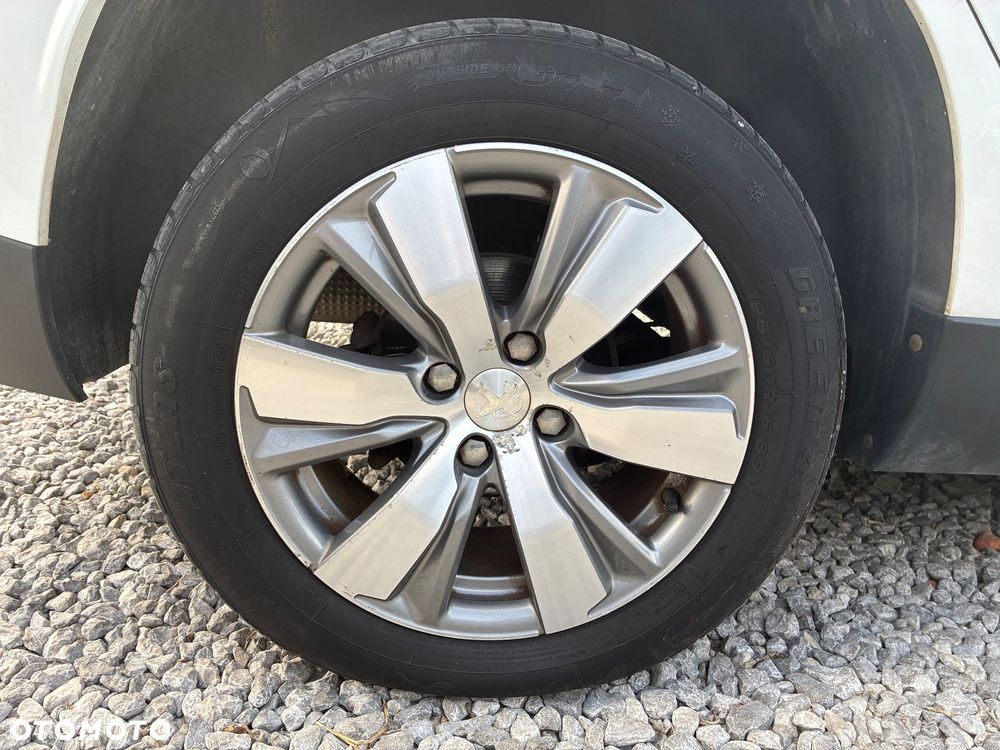 Peugeot 2008 e-HDi FAP 92 STOP & START Active - 15