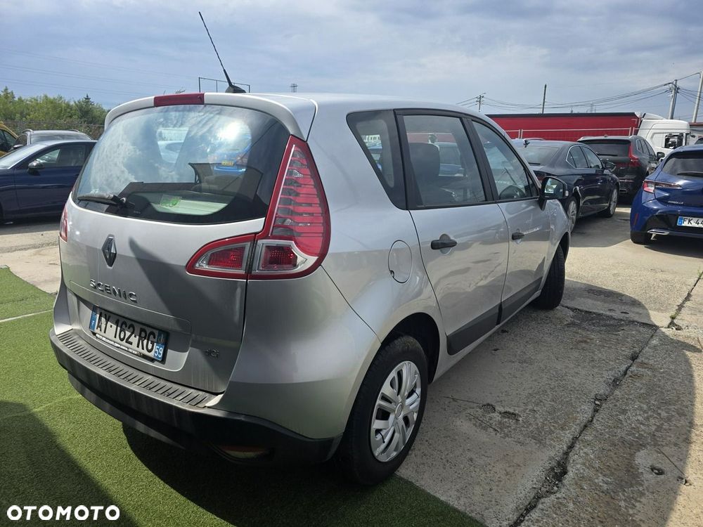 Renault Scenic - 5