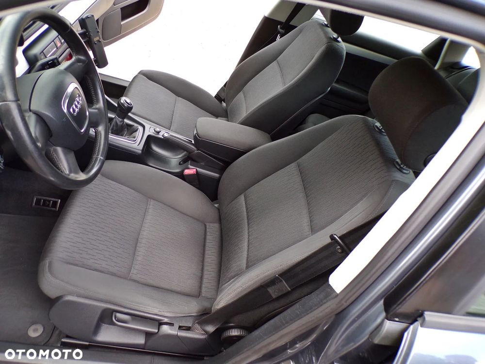 Audi A4 Avant 1.9 TDI - 23