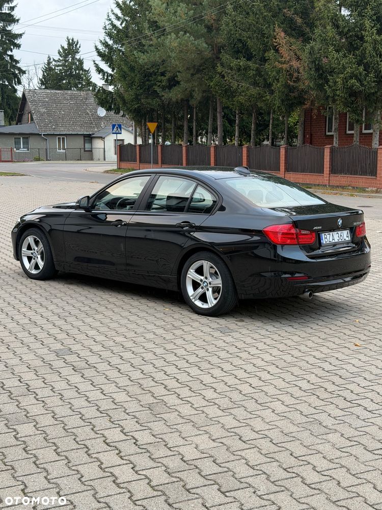 BMW Seria 3 - 12