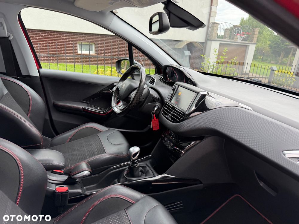 Peugeot 2008 BlueHDi FAP 120 STOP & START GT-Line Edition - 16