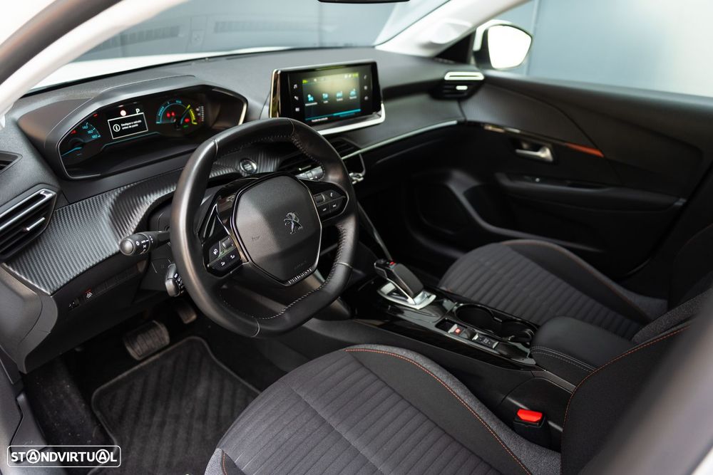 Peugeot e-208 Active - 8