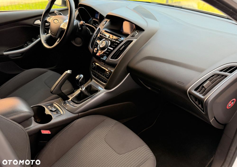 Ford Focus - 11