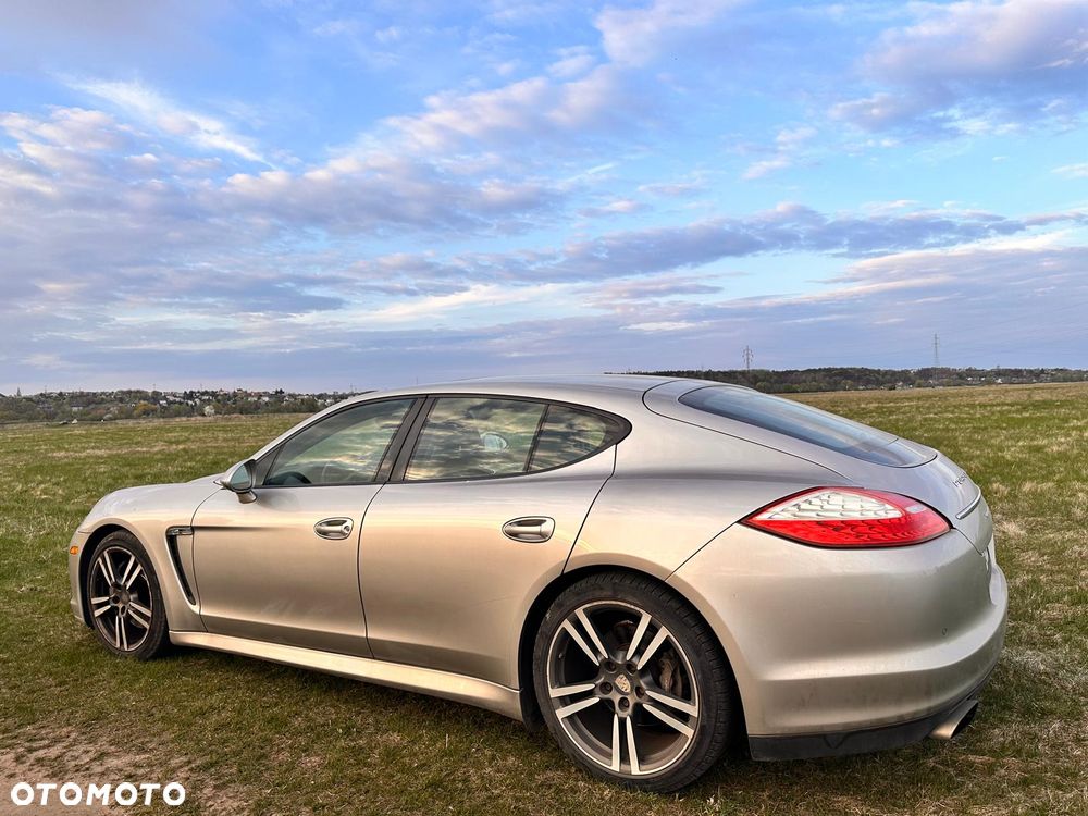 Porsche Panamera PDK - 1