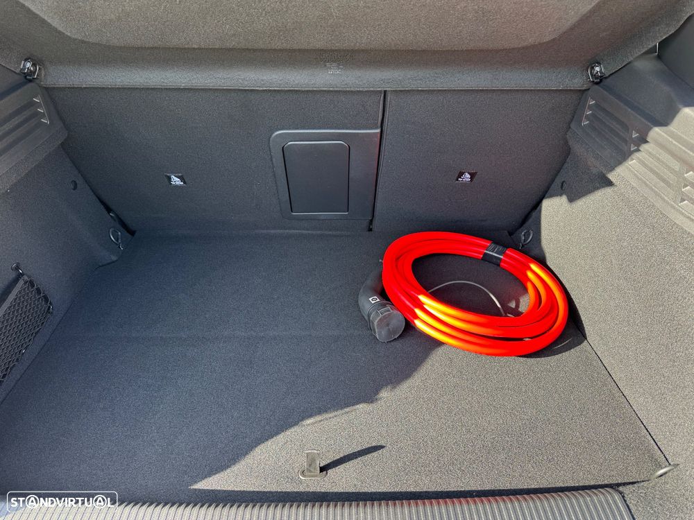 Peugeot e-308 Allure - 33