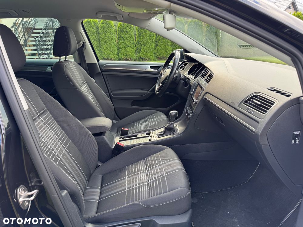 Volkswagen Golf 2.0 TDI BlueMotion Technology DSG Lounge - 15