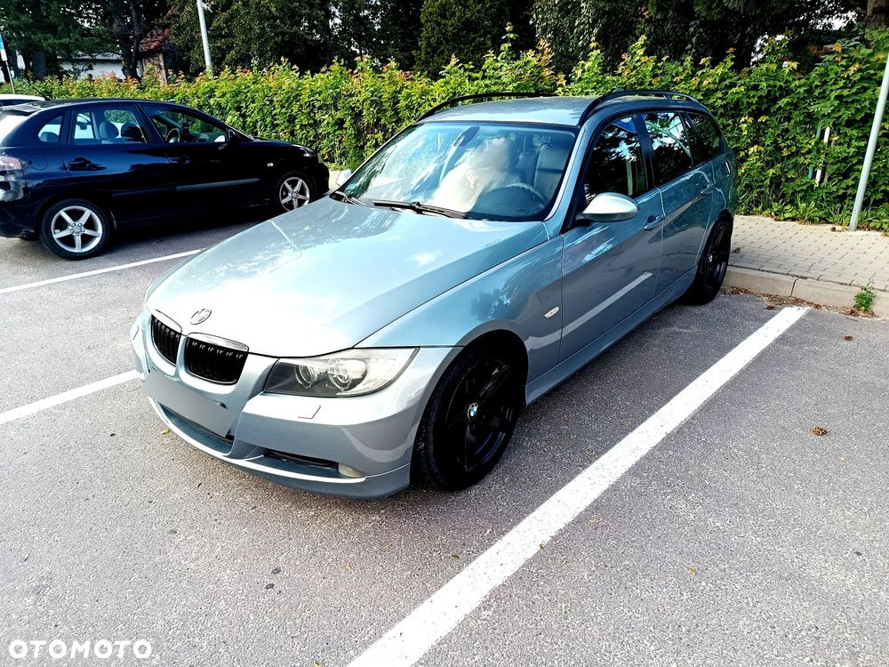 BMW Seria 3 318d - 2