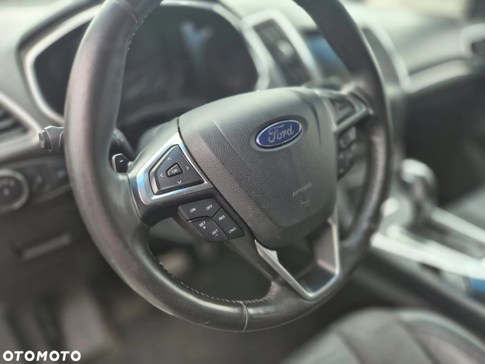 Ford Edge - 25