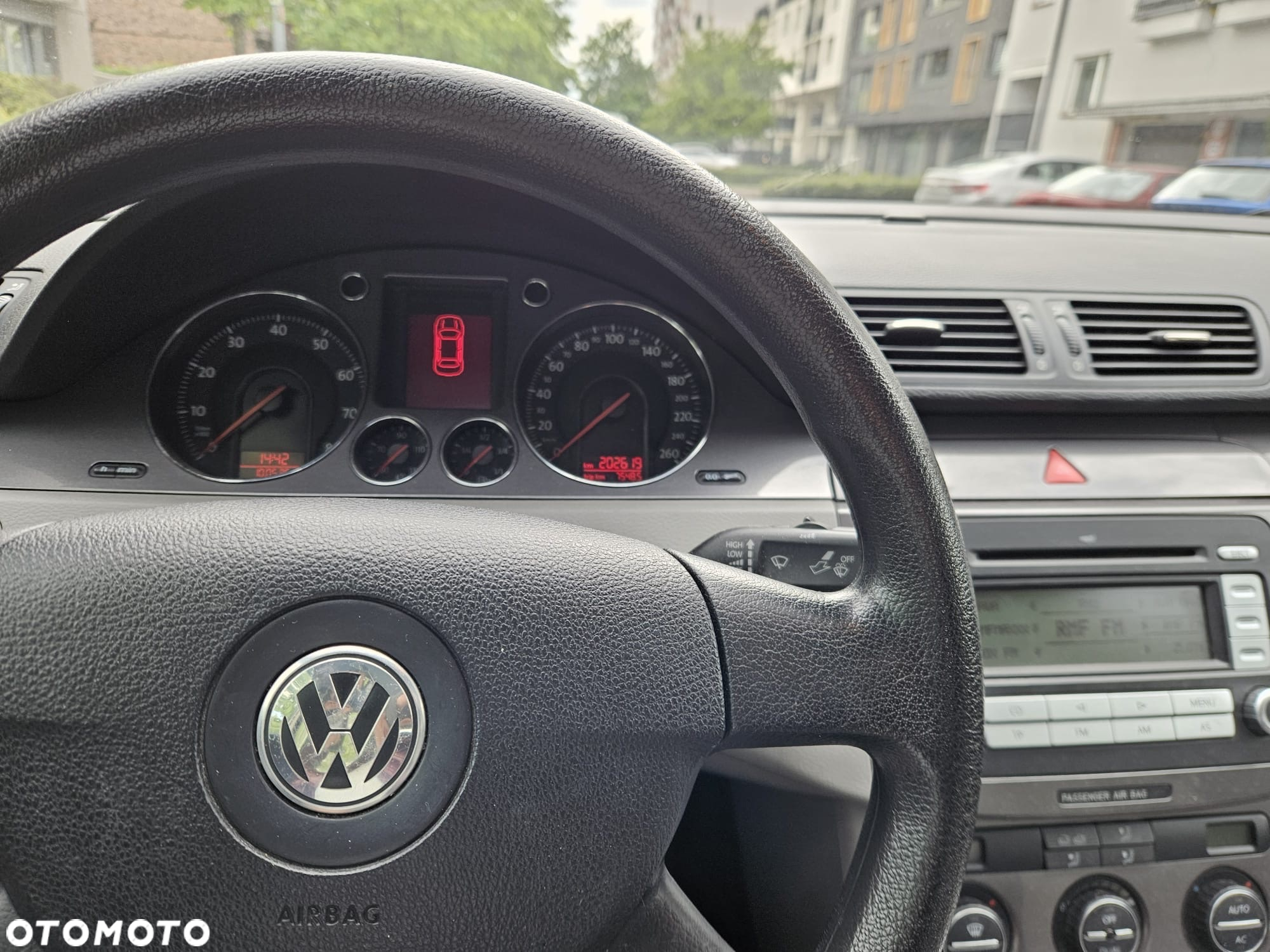 Volkswagen Passat 1.8 TSI Comfortline - 10