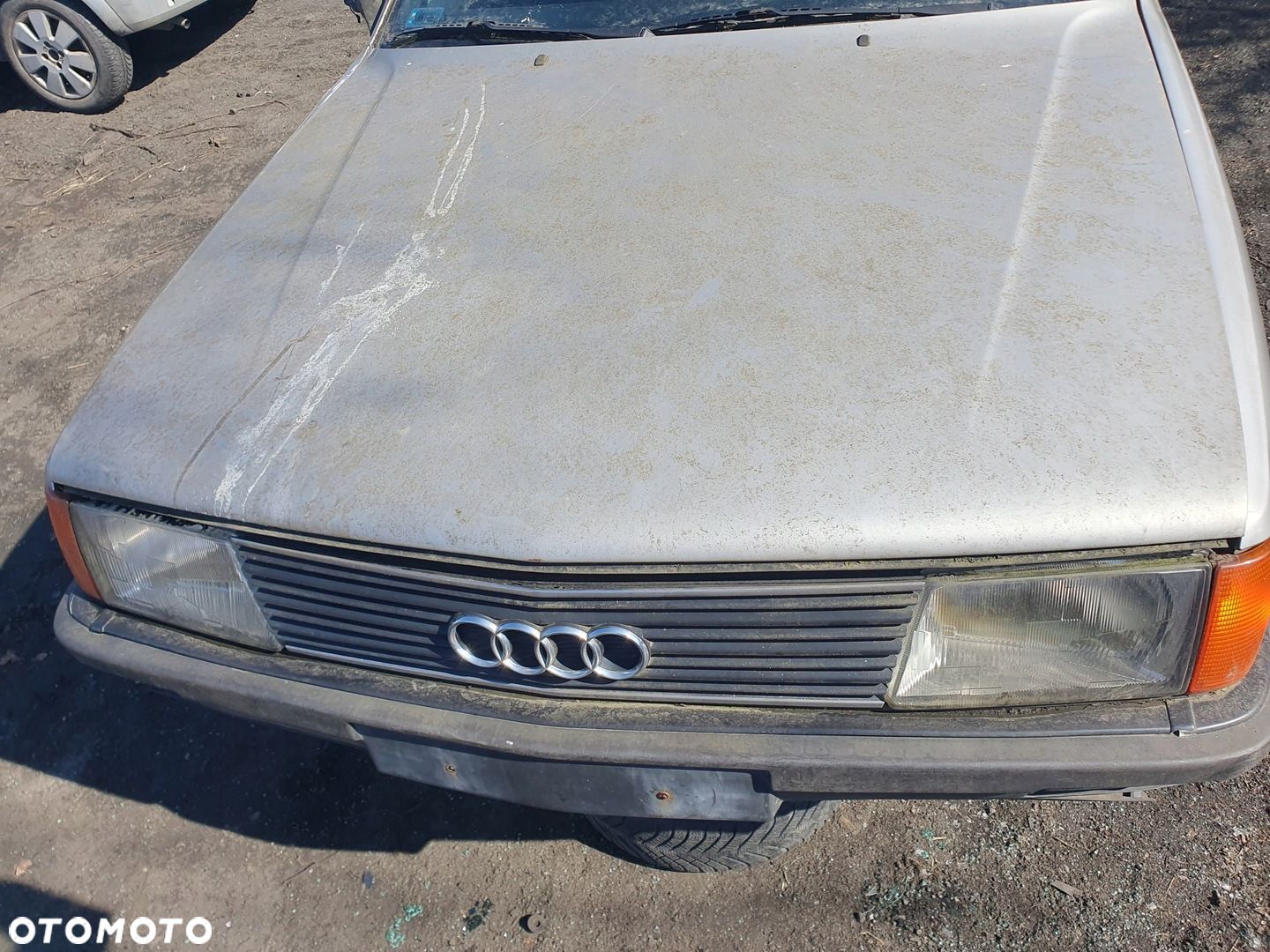 maska pokrywa silnika AUDI 100 cygaro C3 kwadraciak 1.8 b ZDROWA - 1