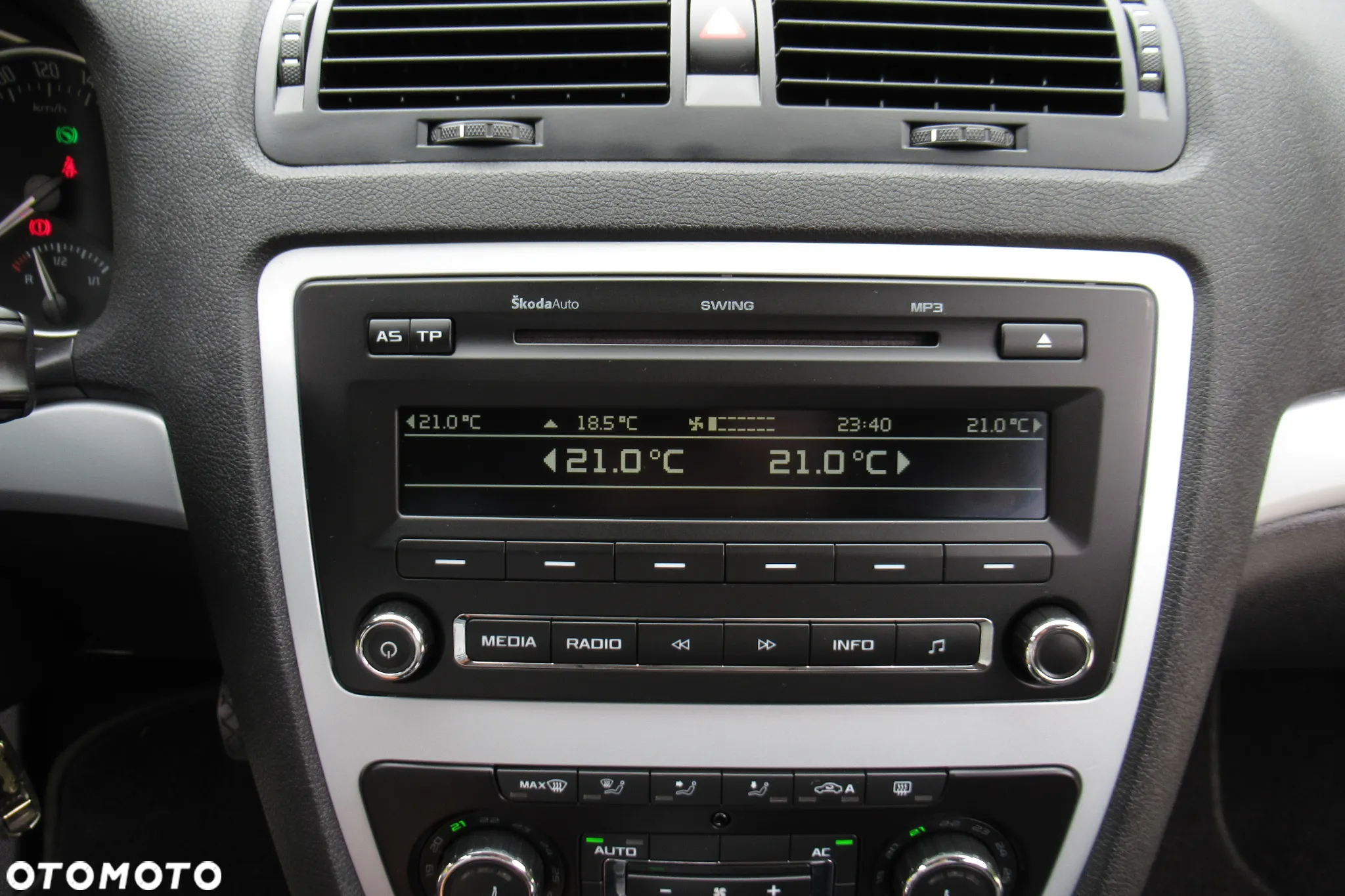 Skoda Octavia Combi 1.4 TSI DSG Ambition - 28