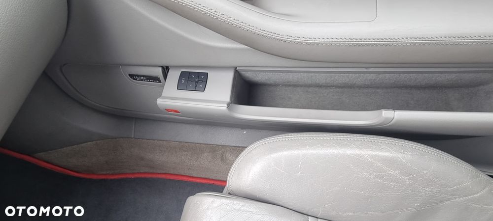 Audi A8 4.2 Quattro - 26