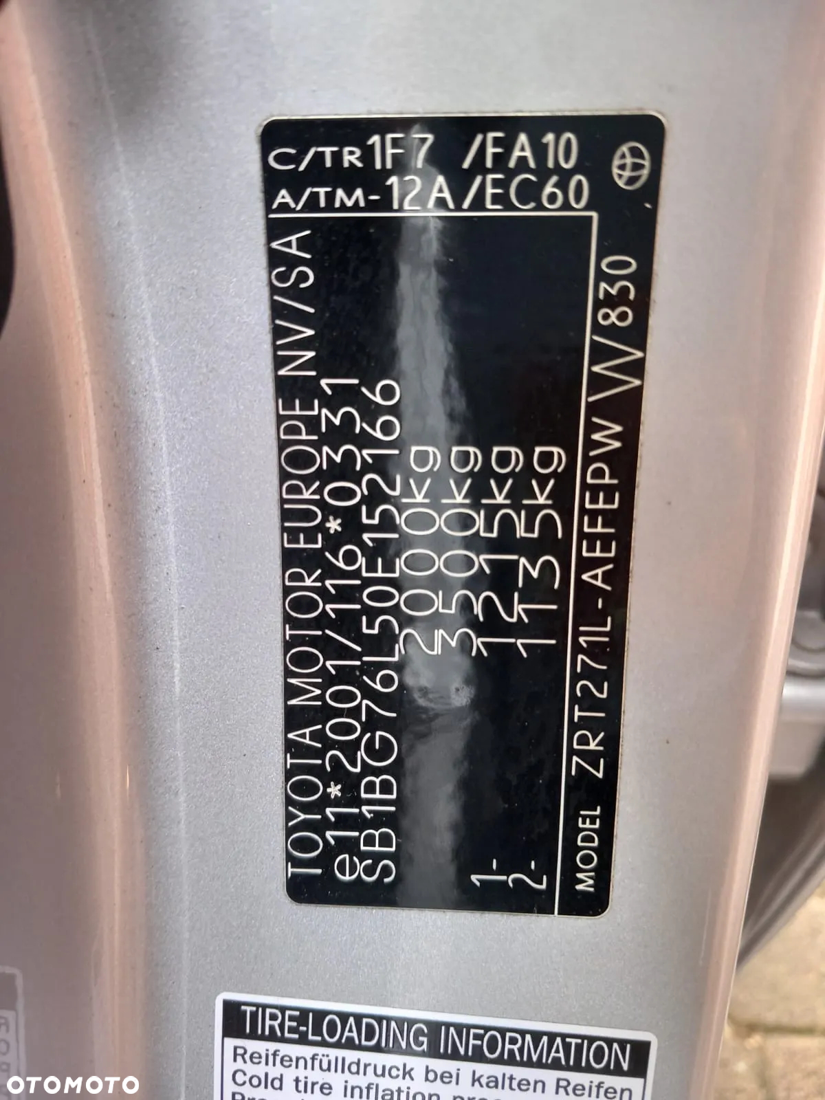 Toyota Avensis 1.8 Premium - 10