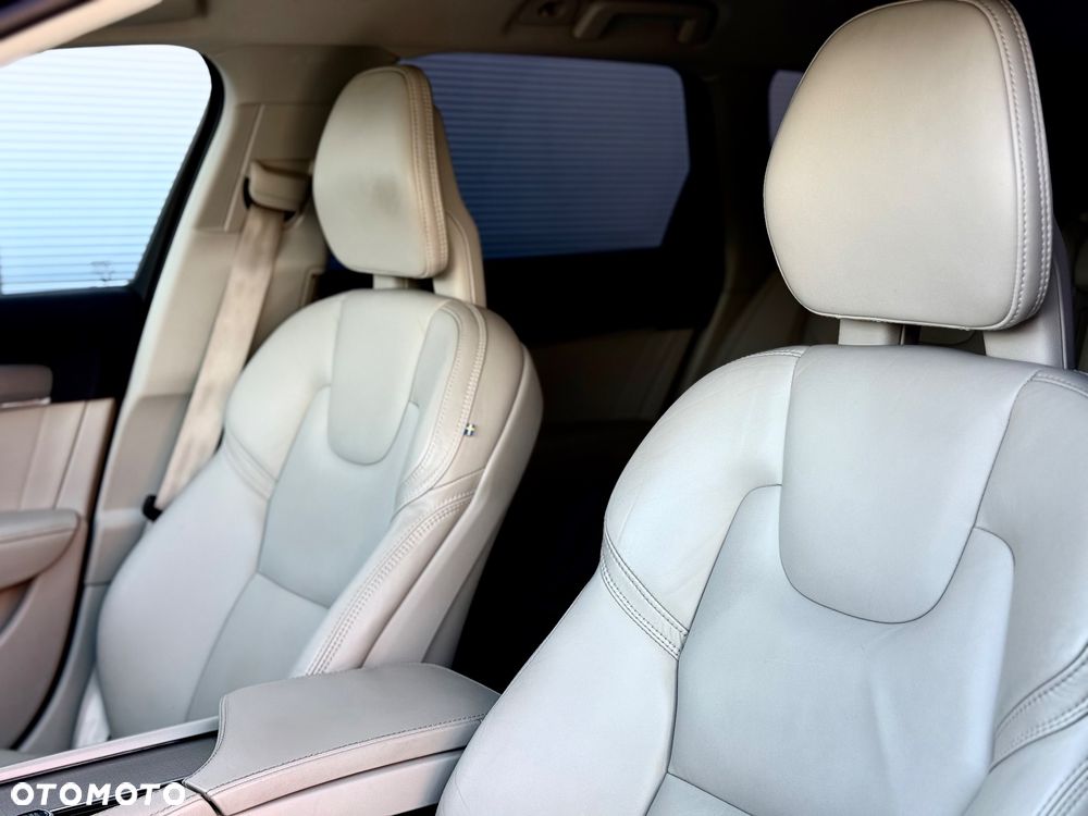 Volvo V90 Cross Country D5 AWD - 25